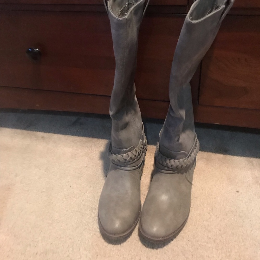 Rampage Boots